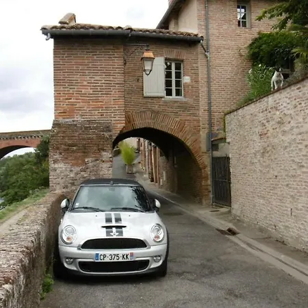 Comfort And Fab Views Bed & Breakfast 4*