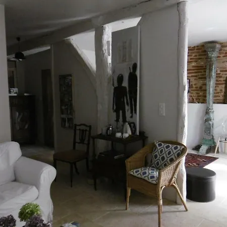 Comfort And Fab Views Bed & Breakfast Albi