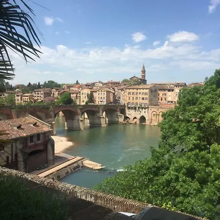 Comfort And Fab Views Albi