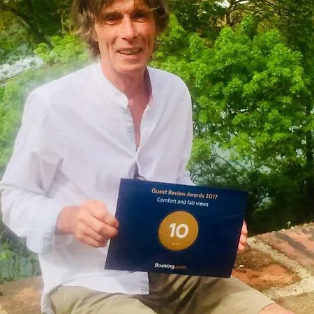 Bed & Breakfast Comfort And Fab Views